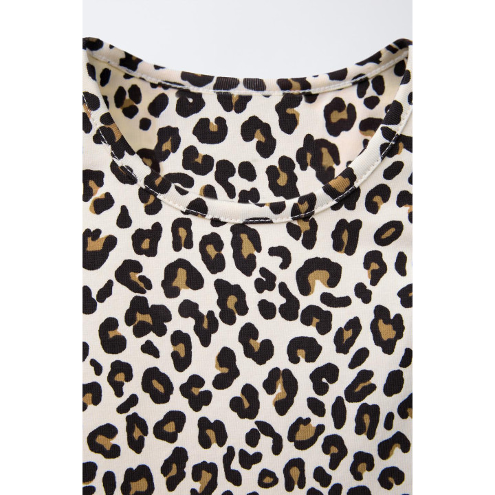 ТОП ИЗ ТКАНИ С АНИМАЛИСТИЧЕСКИМ ПРИНТОМ